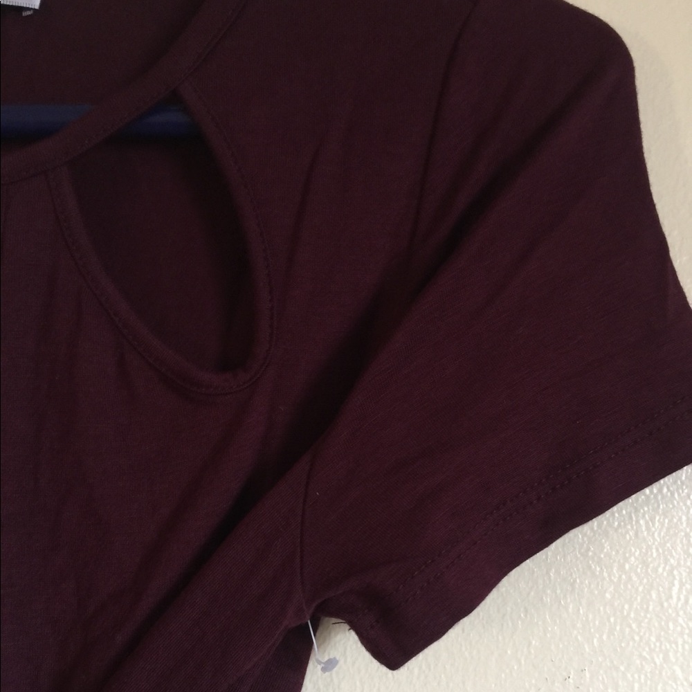 Jennifer Lopez Cutout Top Plum NWOT - Picture 5 of 7